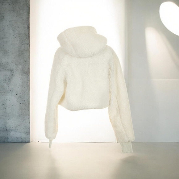 Alo Yoga Foxy Sherpa Jacket Coat in Ivory sz XS - Picture 4 of 9